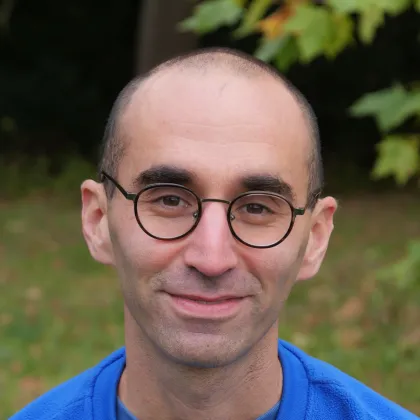 Yoav portrait